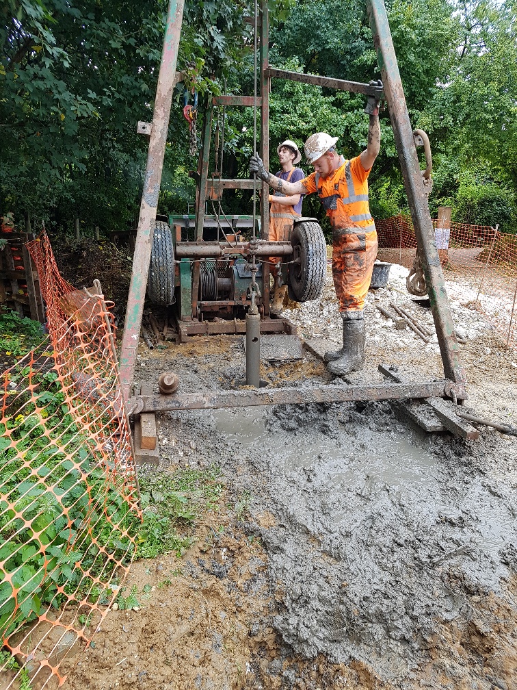 Borehole1.jpg